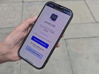 Občiansky môžete nechať doma? Minister vnútra chce, aby sme už o rok volili mobilom