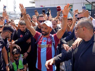 Mohamed Salah spečatil svoj príchod do Turecka. Hviezdny futbalista zarobí astronomickú sumu