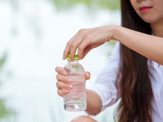 Dievčatku po vypití vody bolo zle a tŕpli ústa. Stalo sa to v obci, kde objavili nebezpečnú minerálku