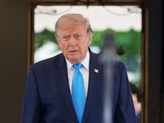 Trump oznámil dohodu o odzbrojení Hamasu. Izrael sa má z Gazy stiahnuť