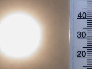 Slovensko sa opäť bude variť vo vlastnej šťave. V týchto lokalitách teploty vyskočia až k 40 °C