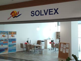 Situáciu okolo Solvexu bude riešiť vedenie asociácie cestoviek. Klientom sľubuje pomoc