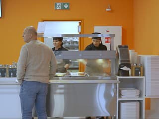 Stravné sa od decembra zvýši. Pozrite si nové sumy aj príspevky na jedlo