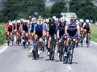 Nepríjemná správa pre dvoch slovenských cyklistov. Z pretekov ich vylúčili a udelili im pokutu