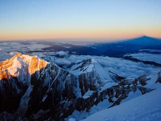 Dvaja Česi zahynuli pri výstupe na Mont Blanc. Tretí skončil v nemocnici