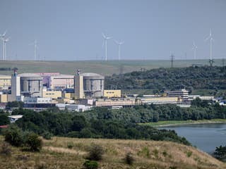 Rumunsko prišlo o pätinu elektriny: Pre kriticky nízky Dunaj kompletne odstavili jadrovú elektráreň Cernavoda