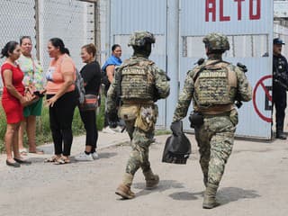 Krvavé nepokoje vo väznici v Mexiku. Zomrelo desať ľudí, medzi obeťami má byť aj dieťa