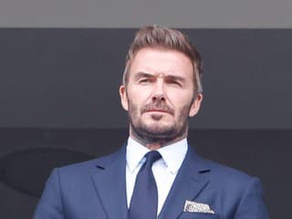 Väčšina ich kritizuje, Beckham je z nich nadšený. Anglickej legende zarábajú hydratačné pauzy šialené milióny