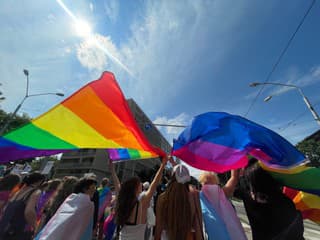 Jeden deň, dva pochody. V Bratislave sa uskutoční Dúhový Pride aj pochod Hrdí na rodinu