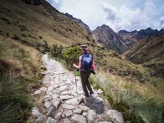Chystáte sa na letnú turistiku? Odborník prezradil, čo by ste nemali podceniť