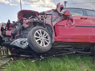 Tragédia pod Tatrami: 10-ročné dieťa zomrelo po tom, ako auto narazilo do plotu. Nepomohol ani vrtuľník