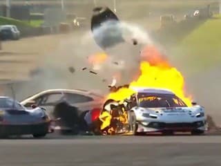 VIDEO: Neváhal ani sekundu a stal sa superhrdinom. Holanďan vytiahol súpera priamo z plameňov