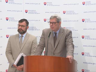 Kto pochybil pri zverejňovaní citlivých údajov? Nový obchodný register riadne schválila vláda aj parlament