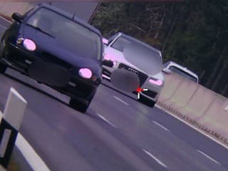 Na D1 uháňal 181-kilometrovou rýchlosťou. Mastnú pokutu zaplatil policajtom rovno kartou