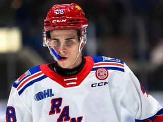 Získal dôveru trénera, no do NHL má ďaleko. Expert vidí u Mešára jediný spôsob, ako si môže splniť sen