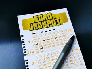 Rozprávkové bohatstvo za pár čísel: Európa oslavuje nového multimilionára