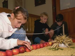 Netradičné umelecké diela zaplnili kostol. Vznikali takmer mesiac