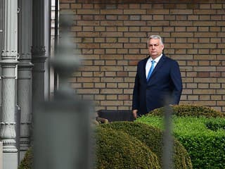 Orbánov Fidesz čelí policajnej razii. Vyšetrovatelia zaistili systémy a databázy strany