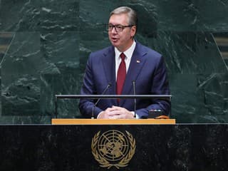 Aleksandar Vučič odstúpil z funkcie srbského prezidenta. Chce sa stať premiérom