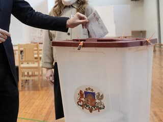 Lotyšsko: Vo voľbách podľa exit pollu vedie Zjednotená kandidátka premiéra