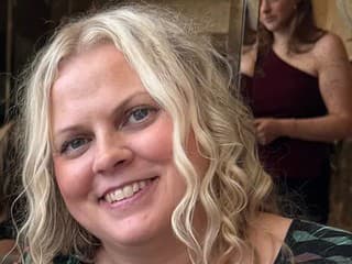 Dcéra našla mamu (44) bezvládnu na gauči. Lekári jej zlyhanie pečene spojili s populárnym doplnkom