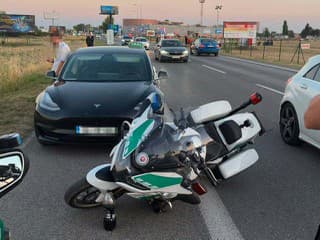 Škandál na festivale v Bratislave: Taxikár rozvážal ľudí zdrogovaný, zostrelil policajnú motorku!