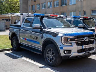 ROZRUCH okolo policajného Fordu: Polepy sú vraj preč, auto mali preradiť do utajeného režimu! Rázna REAKCIA polície