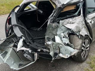 AKTUÁLNE V Lozorne došlo k zrážke vlaku s autom, železničná doprava je ochromená!