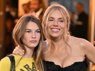 Sienna Miller zobrala pubertálnu dcéru na červený koberec: Trpko to oľutovala... Rozpútalo sa peklo!