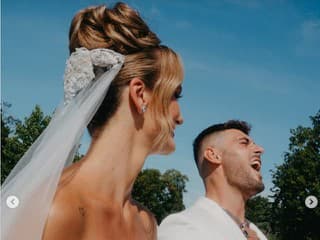 Hviezdy Love Islandu Kika a Trabo sú svoji: Slzy šťastia a rozprávkové šaty! Prvé FOTO zo svadby