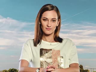 Česká herečka (36) zahodila všetok ostych: FOTO Ukázala šediny!