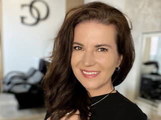 Herečka Viki Ráková ukázala synov: Vyrástli z nich fešáci, ale... jeden detail vám udrie do očí!
