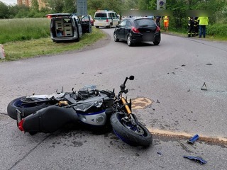 AKTUÁLNE Ťažká dopravná nehoda na Orave: Po zrážke motorky a auta zasahoval vrtuľník!