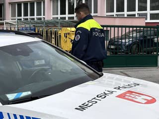 Ďalšia dráma na základnej škole v Bratislave! Šokovaní rodičia: Muž pred ich deťmi onanoval