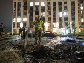MIMORIADNY ONLINE Ruský útok v Kyjeve si vyžiadal dvoch mŕtvych a najmenej siedmich zranených