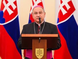 Tragický útok na škole v Staškove zasiahol aj cirkev: Biskup Bernard Bober vyjadruje ľútosť a prosí o silu