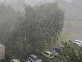 Extrémne počasie udrelo v plnej sile: Košice zasiahla divoká smršť, v Čechách vyhlásili vysoké nebezpečenstvo!