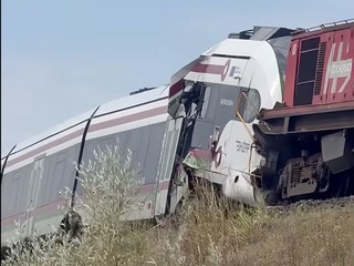 AKTUÁLNE V Chorvátsku došlo k zrážke dvoch vlakov: Na mieste zasahujú všetky záchranné zložky