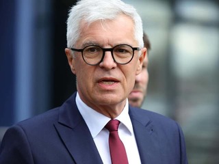 AKTUÁLNE Exminister a bývalý prezidentský kandidát Ivan Korčok mal dopravnú nehodu!