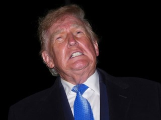 Trump ide tvrdo proti Ukrajine: Hrozí zastavením vojenskej pomoci! Rusko medzitým bombardovalo elektráreň