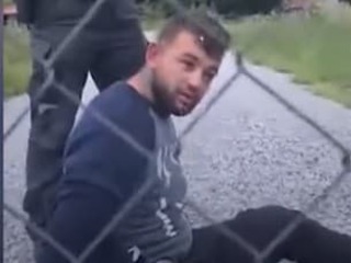 Sestra mladého Róma obvinila policajtov z rasizmu: VIDEO Jej bratovi vraj zlomili nohu! Polícia má však inú verziu