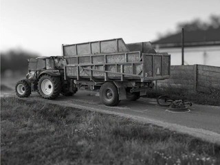 Tragická zrážka traktora s cyklistom: 55-ročný muž utrpel zranenia nezlučiteľné so životom!