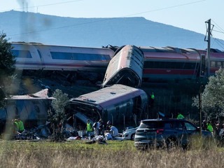 Vlaková katastrofa v Španielsku: Unikli detaily nahrávky z dispečingu! Desivé slová odhalili príšernú chybu