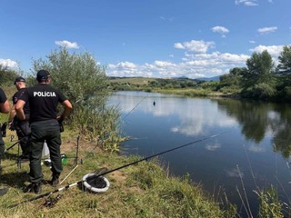 MIMORIADNE Voda si vyžiadala ďalšiu obeť: Po druhom mužovi stále pátrajú