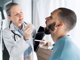 Prelom v odhaľovaní rakoviny: Vedci vyvinuli nový test! Dokáže nahradiť bolestivú biopsiu