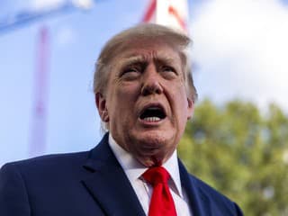 Trumpova čeľusť si žije vlastným životom: VIDEO Psychológ v tom má jasno!