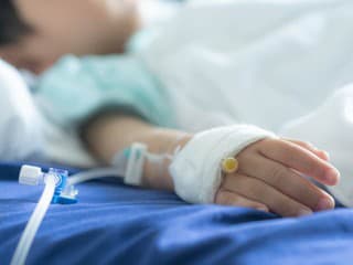 Tragédia na urgente: Trojročný chlapček zomrel po hodinách v nemocnici, otec podal trestné oznámenie