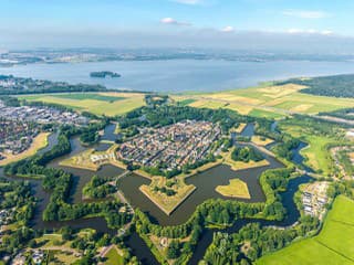 Skvost vojenskej architektúry: Holandské mesto Naarden z vtáčej perspektívy vyráža dych!