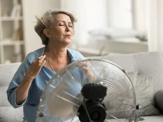 Menopauza sa nekončí poslednou menštruáciou: Niektoré príznaky môžu trvať aj 7 rokov!