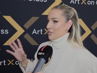 Cibulková sa k súkromiu nevyjadruje: Na výstave sa usmievala a... prehodila pár slov